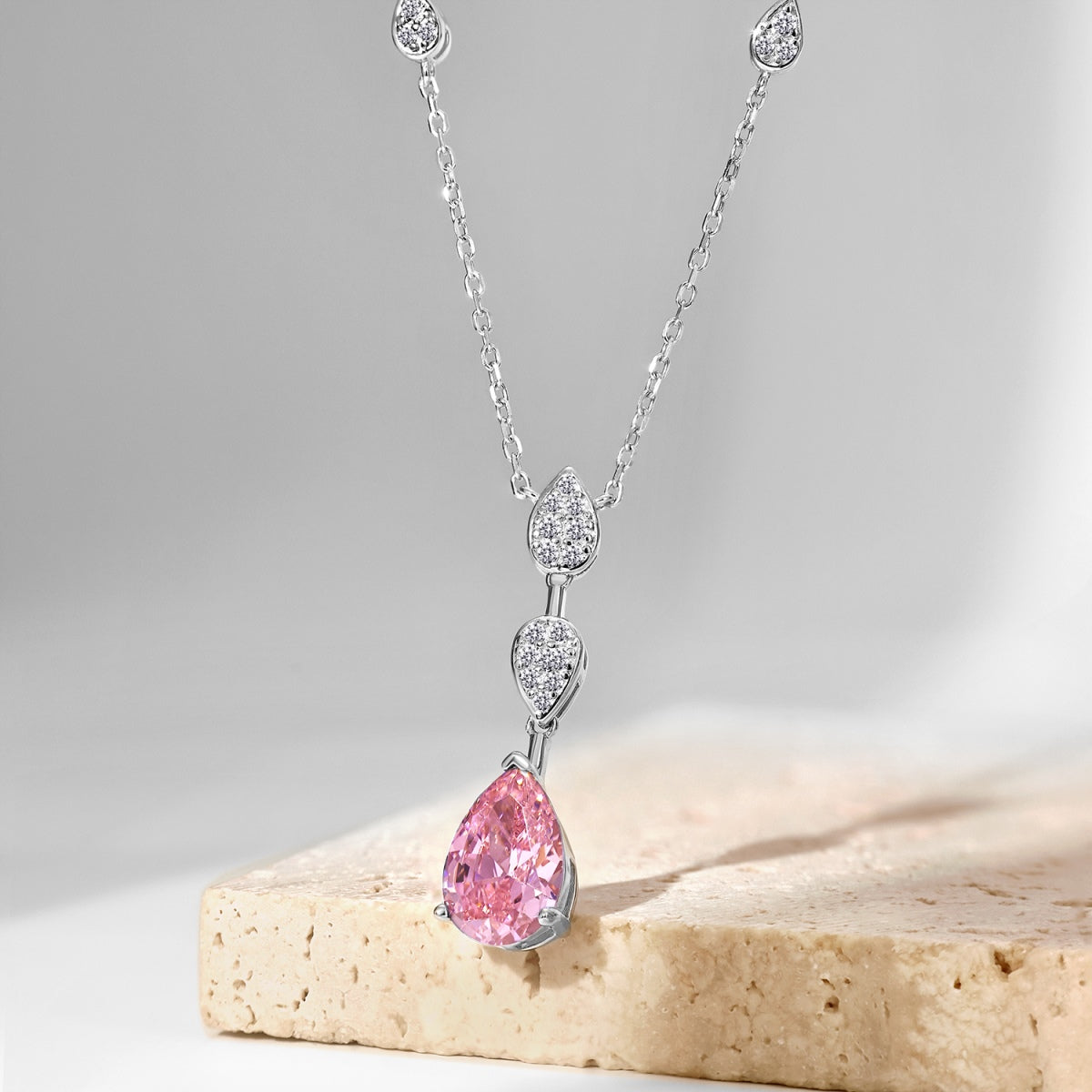 [Luck&Love]Dazzling Pear Cut Necklace