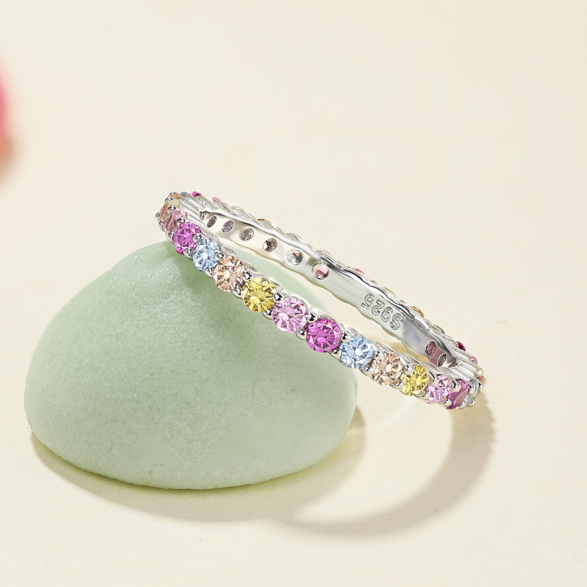 [Luck&Love]Elegant Vivid Round Cut Daily Ring