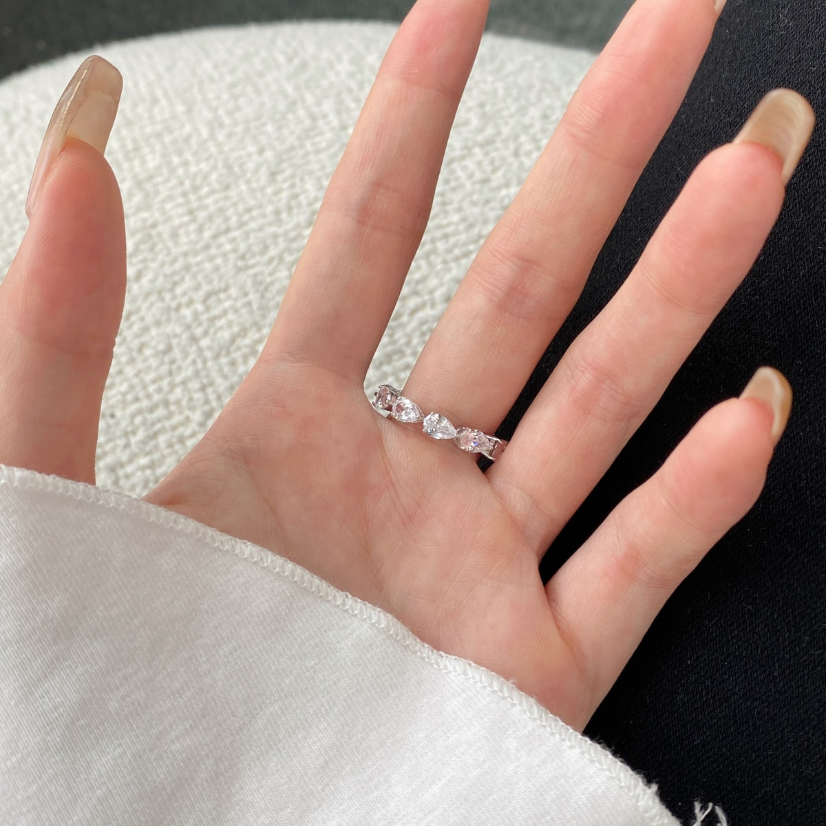 [Luck&Love]Exquisite Pear Cut Tennis Ring